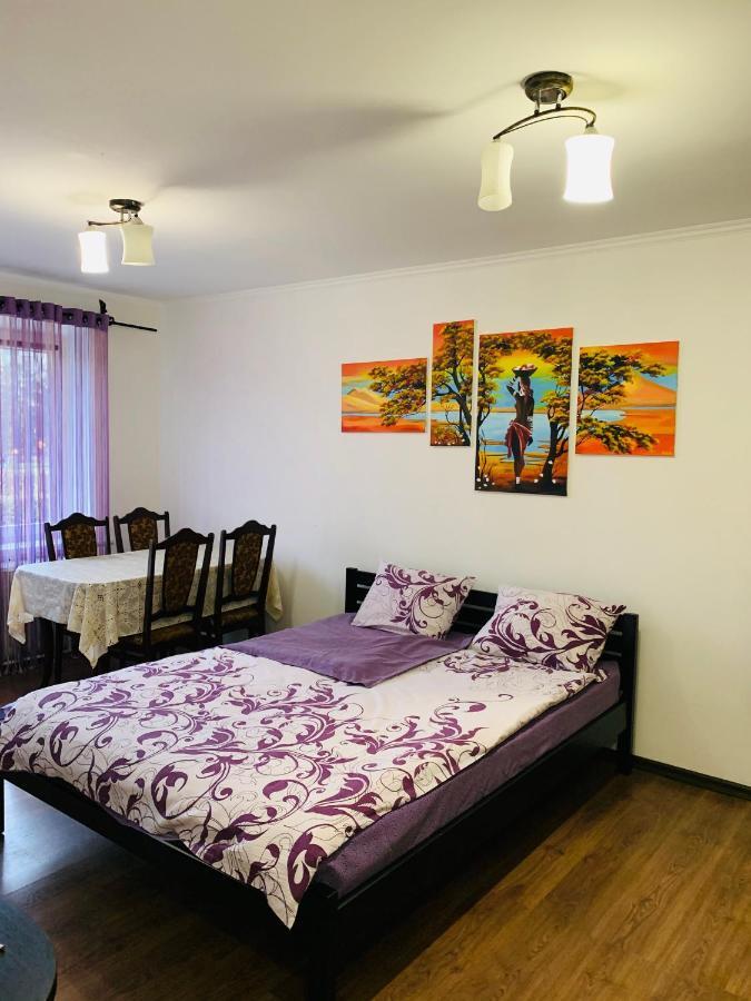Apartment Rovno Rivne Exterior photo